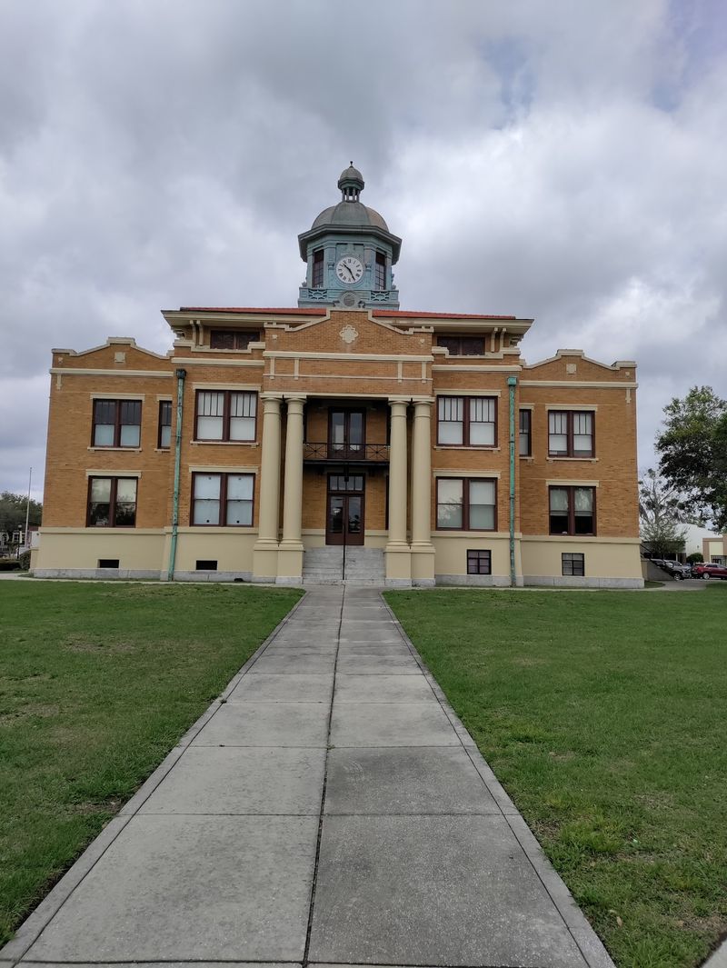 Wander Historic Downtown Inverness