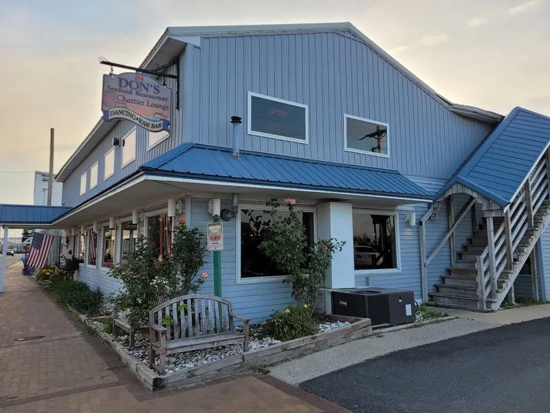 Don's Seafood Restaurant - Chincoteague Island