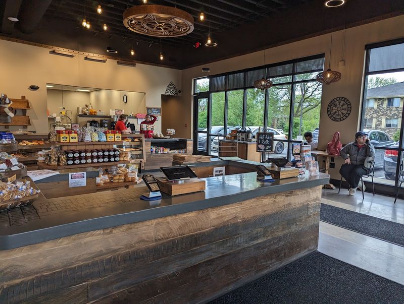 Coffee, Breakfast Bites, And A Smart Morning Stop