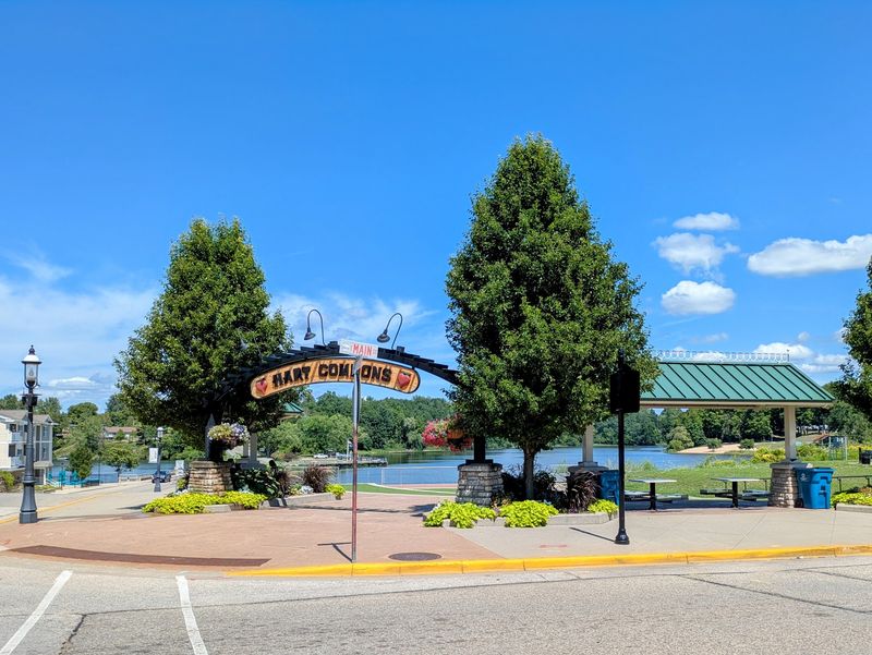 Lake Views Give the Park a Softer Side