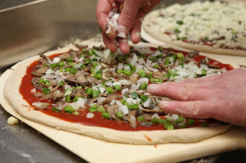 Harris Pizza in Bettendorf, Scott County