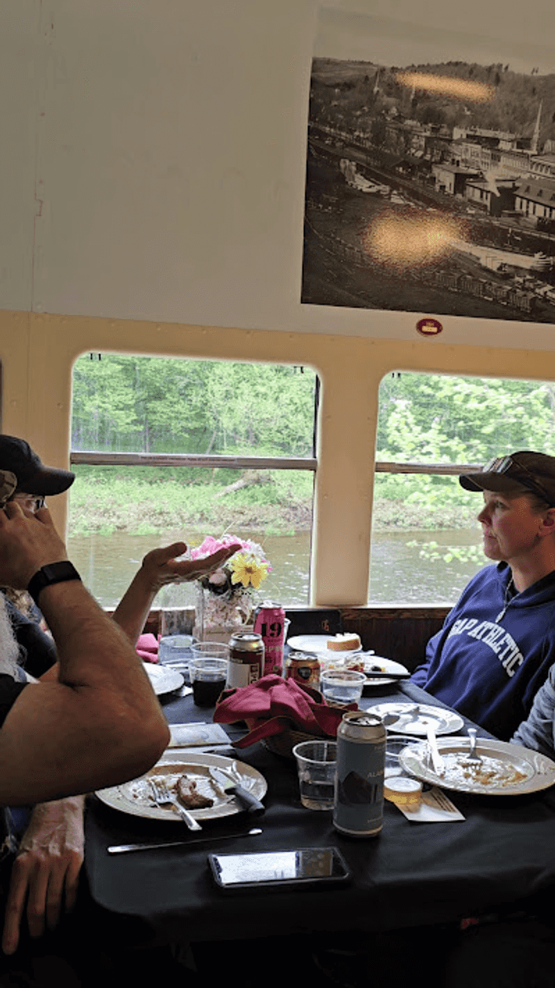 Dinner Trains Made For Slow Celebrations