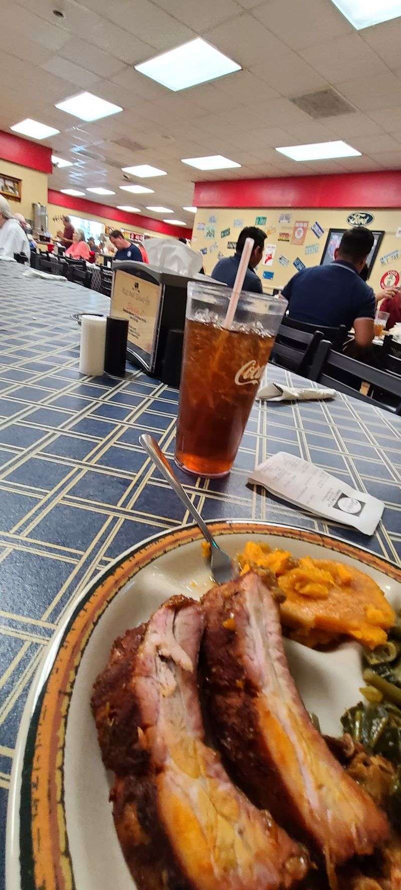 Sweet Tea, Lemonade, and Service That Keeps Moving