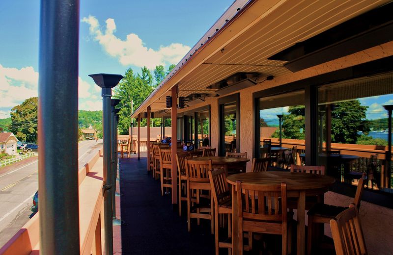Jonathan's Restaurant - Harveys Lake