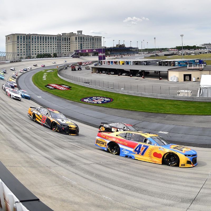 Watch NASCAR Stars Battle Dover