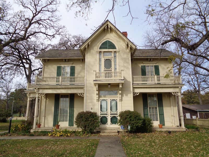 A Grand House With a Hidden Story