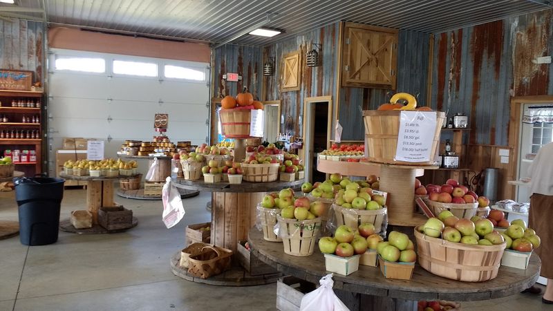 T.S. Smith Orchard Point Market - Bridgeville