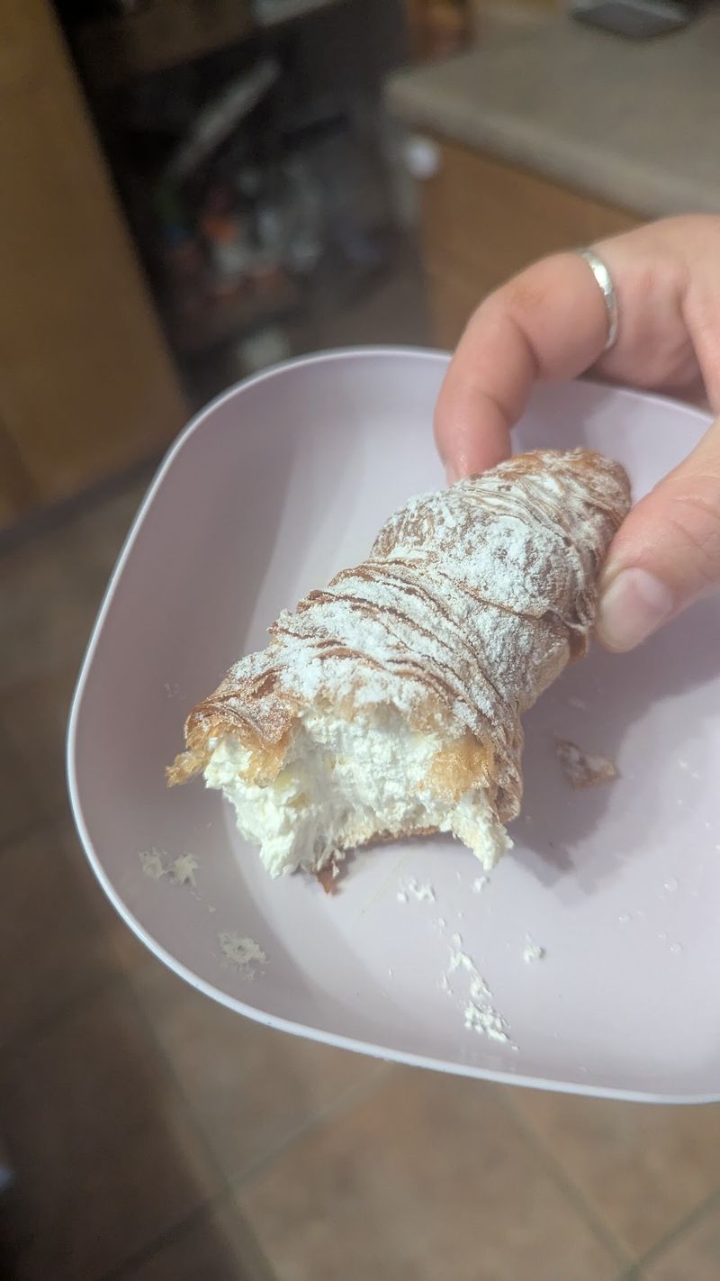 Colarusso's Bakery - Stoneham