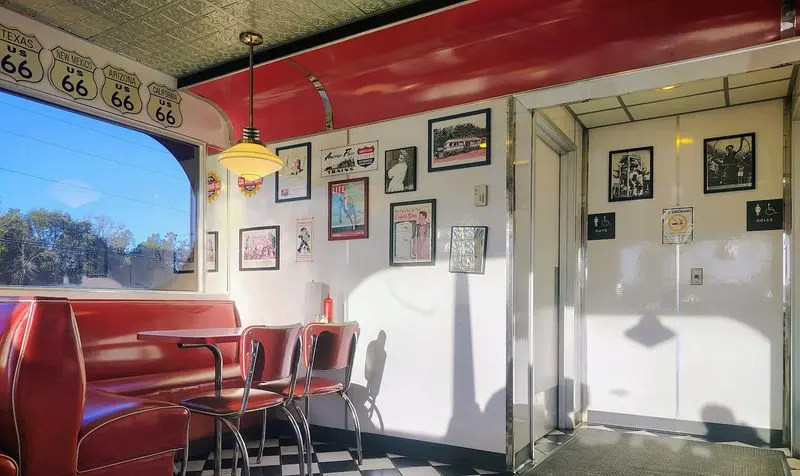 62 Classics' Diner - Hillsboro