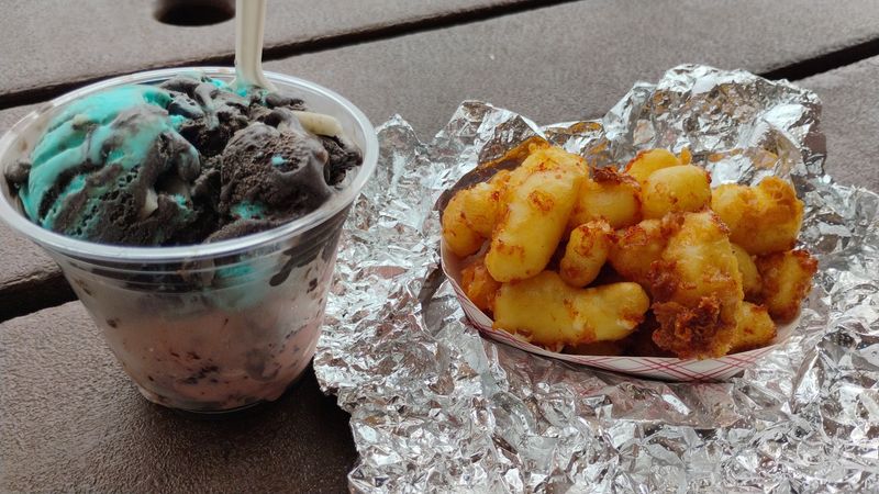 Fried Curds Worth Pulling Over For