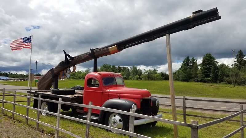 Outdoor Displays Bring The Laughs Before You Shop