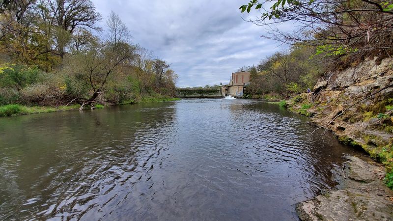 Kinnickinnic River Bluff Trail - River Falls