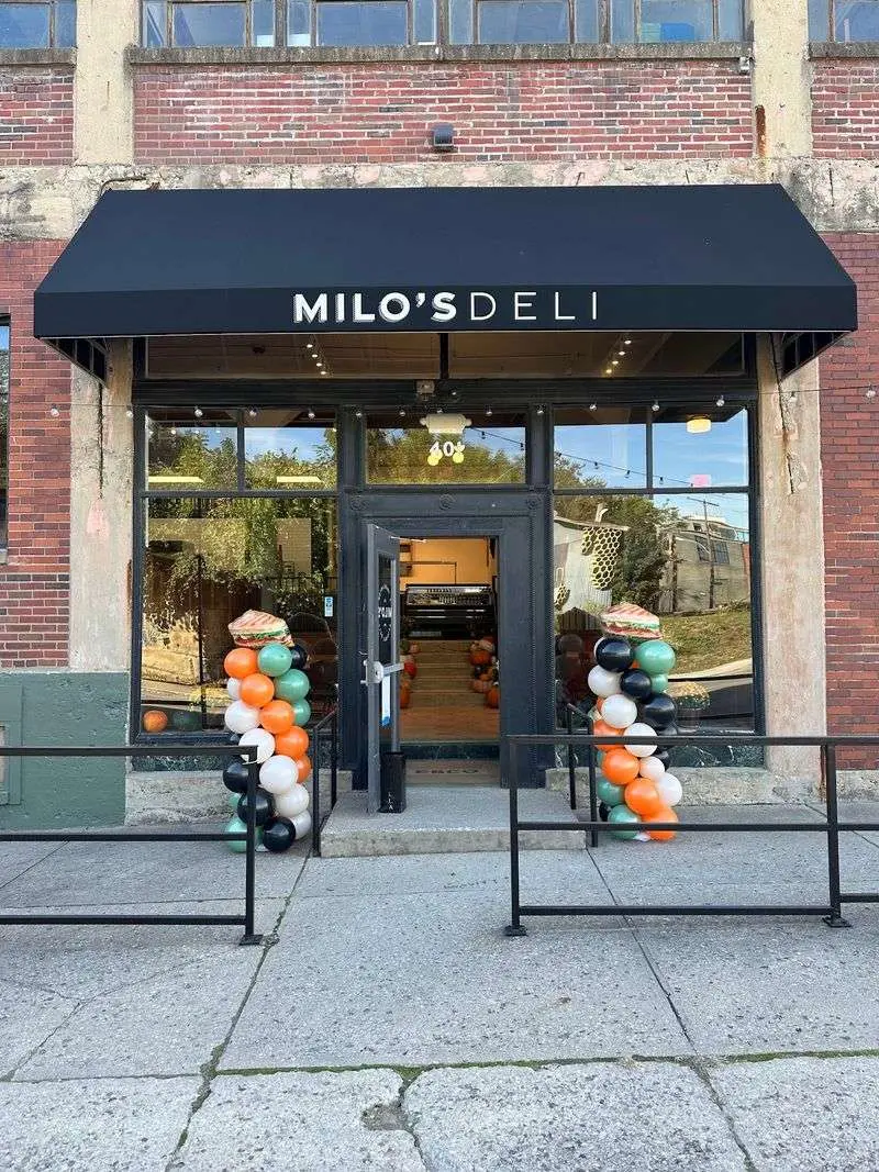 Milo's Deli