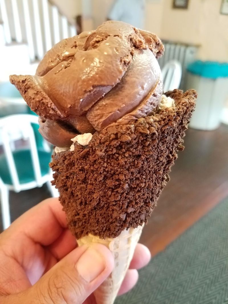 Old-School Flavor with Local Heart - Sweet Claude's in Cheshire, New Haven County