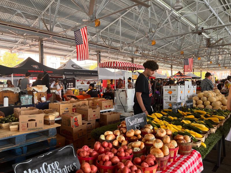 Meet Farmers Selling What They Actually Grow