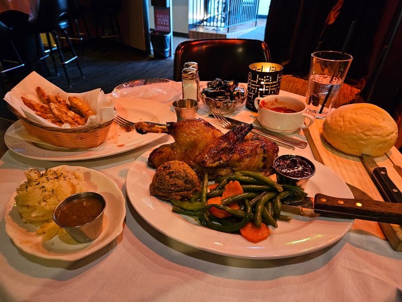 Live Jazz Adds a Spark to Dinner