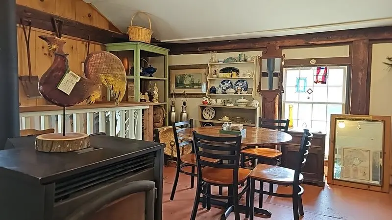 A Cozy Back Room with Room to Linger