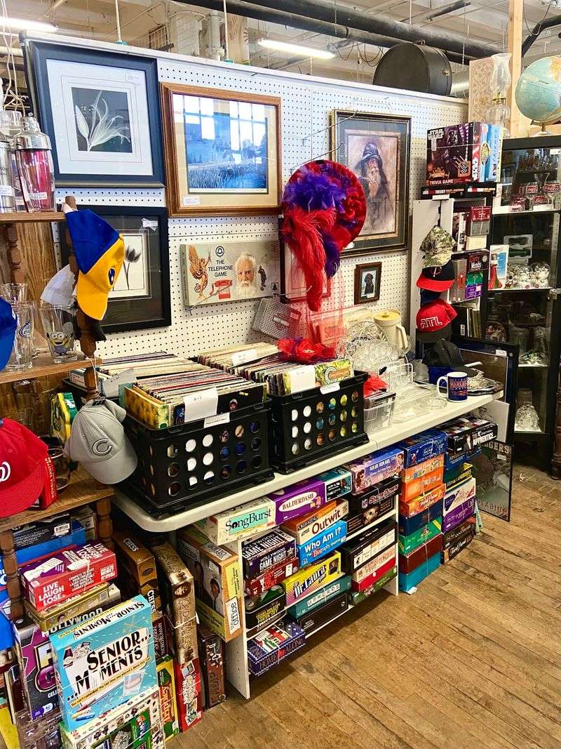 Paper Treasures, Old Maps, and Milwaukee Memories
