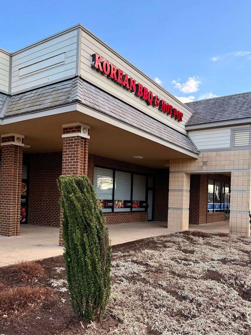 H Pot Korean BBQ & Hot Pot - Herndon