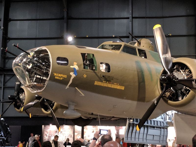 Enter the World War II and Early Aviation Galleries