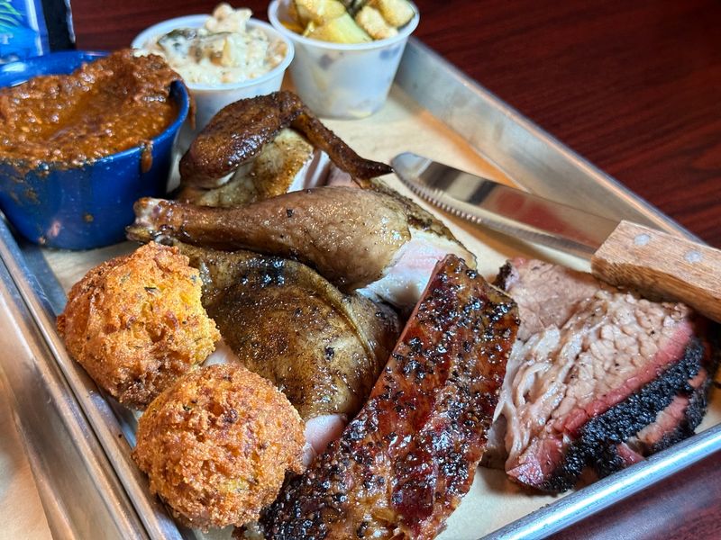 Slow Bone BBQ, Dallas, Dallas County