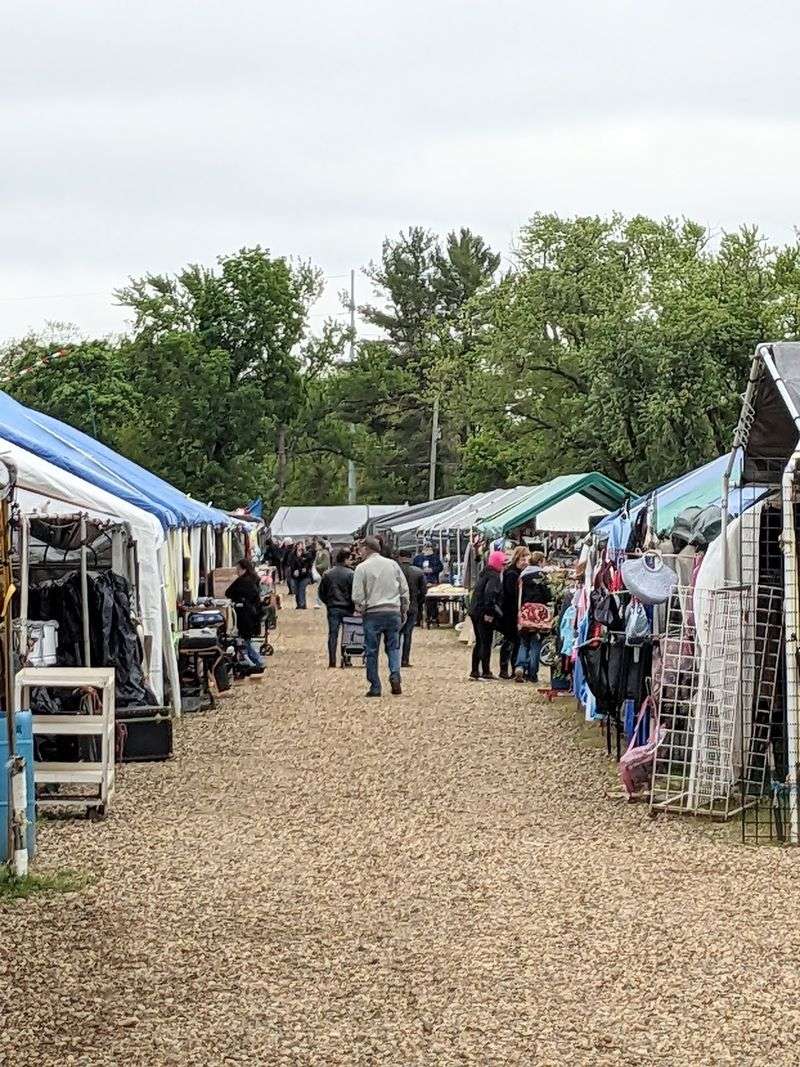 Reits Flea Market