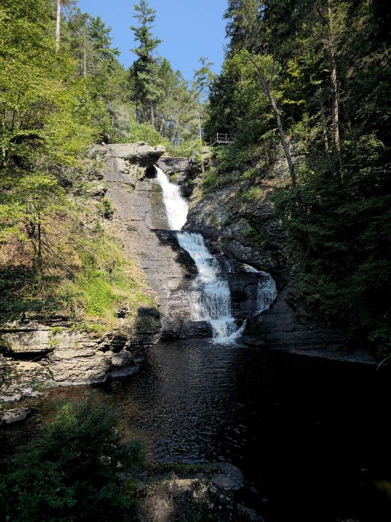 Raymondskill Falls Trail - Dingmans Ferry, Pennsylvania