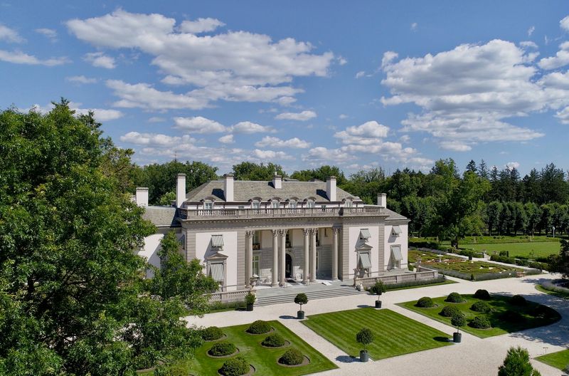 Nemours Estate