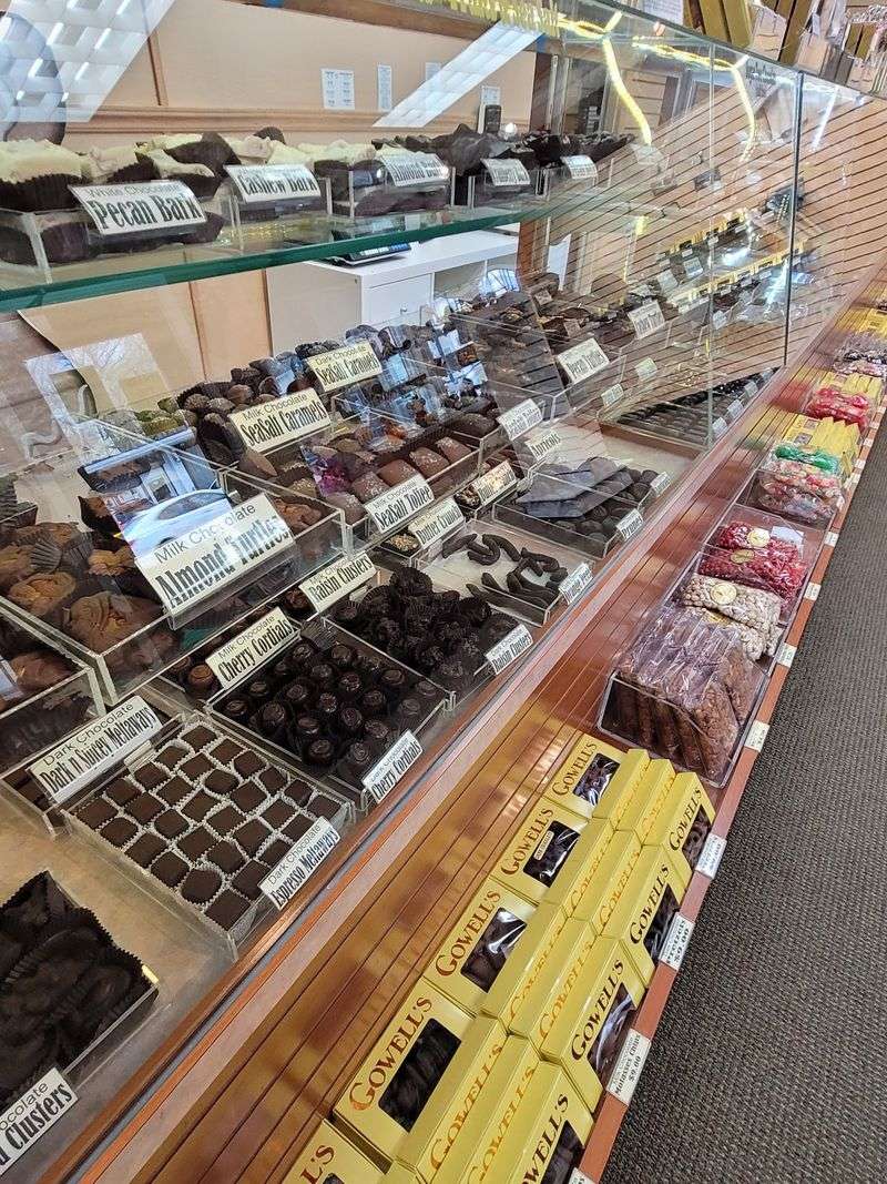 Gowell's Home Made Candy - Brockton