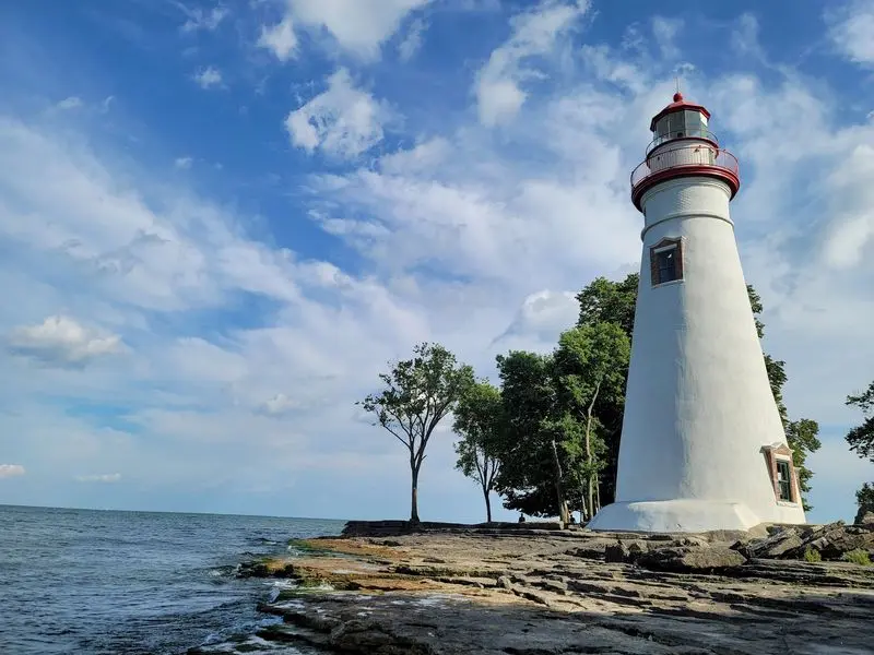 Lake Erie Lighthouse and Beach Drive - Sandusky to Marblehead