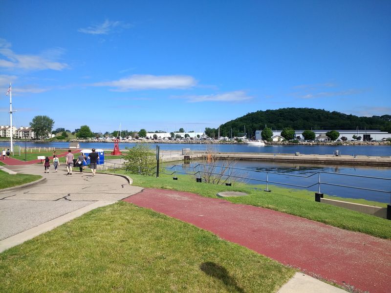 Grand Haven - A Lake Michigan Day Without the Big Price Tag