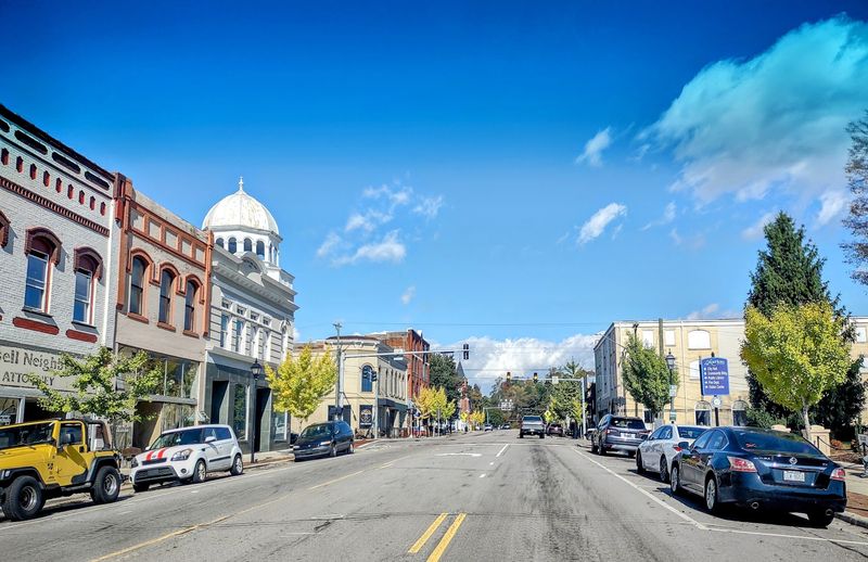 Downtown Charm Without Big-City Noise