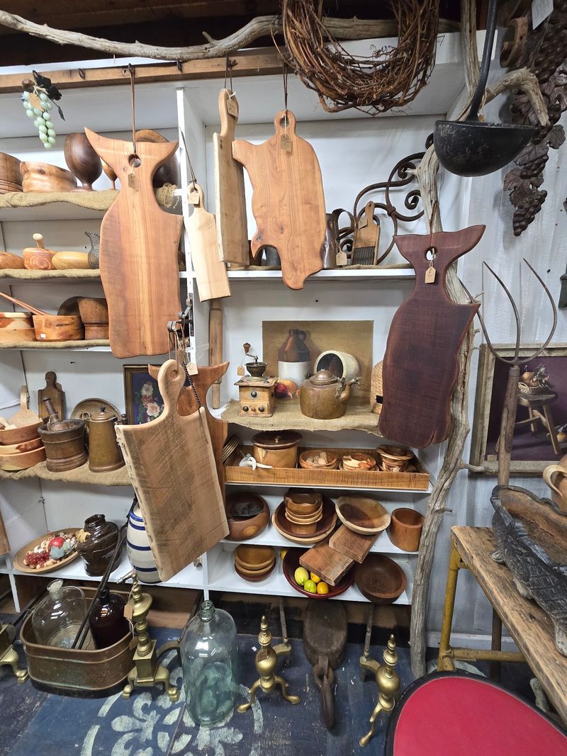 Farmhouse Finds Give The Market Its New England Character