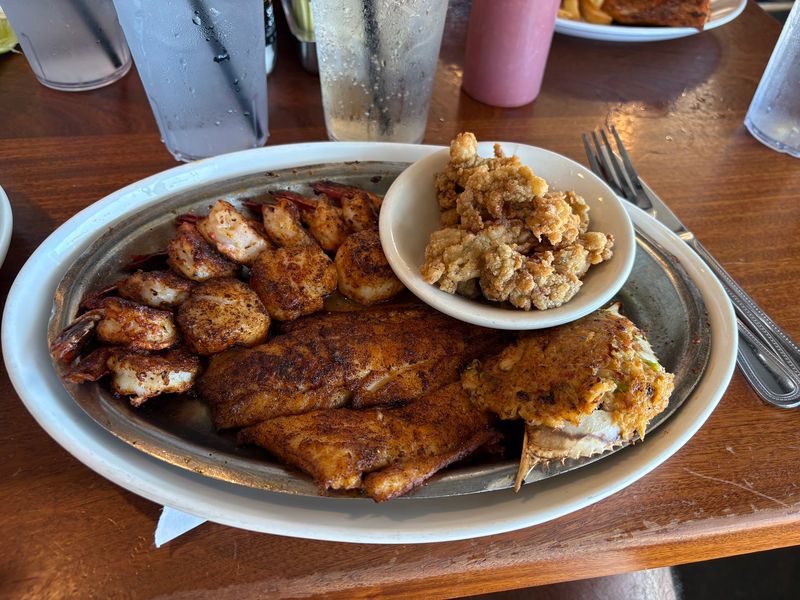 Seafood Platters Keep the Choice Open