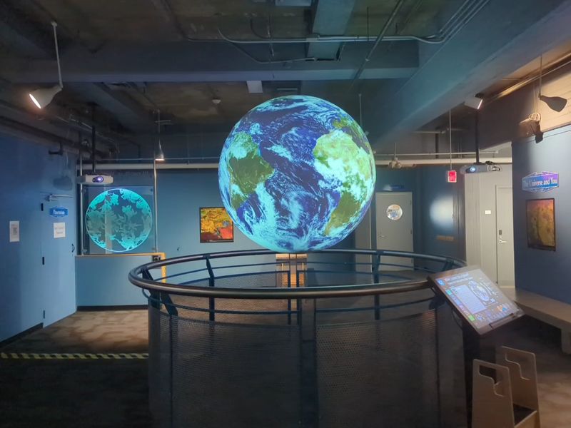 Discovery Museum & Planetarium - Bridgeport