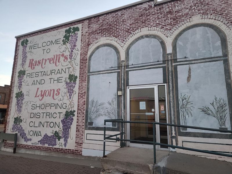 A Beloved Stop With Old-School Iowa Soul