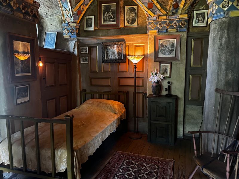 Inside Are 44 Rooms, 18 Fireplaces, And More Than 200 Windows