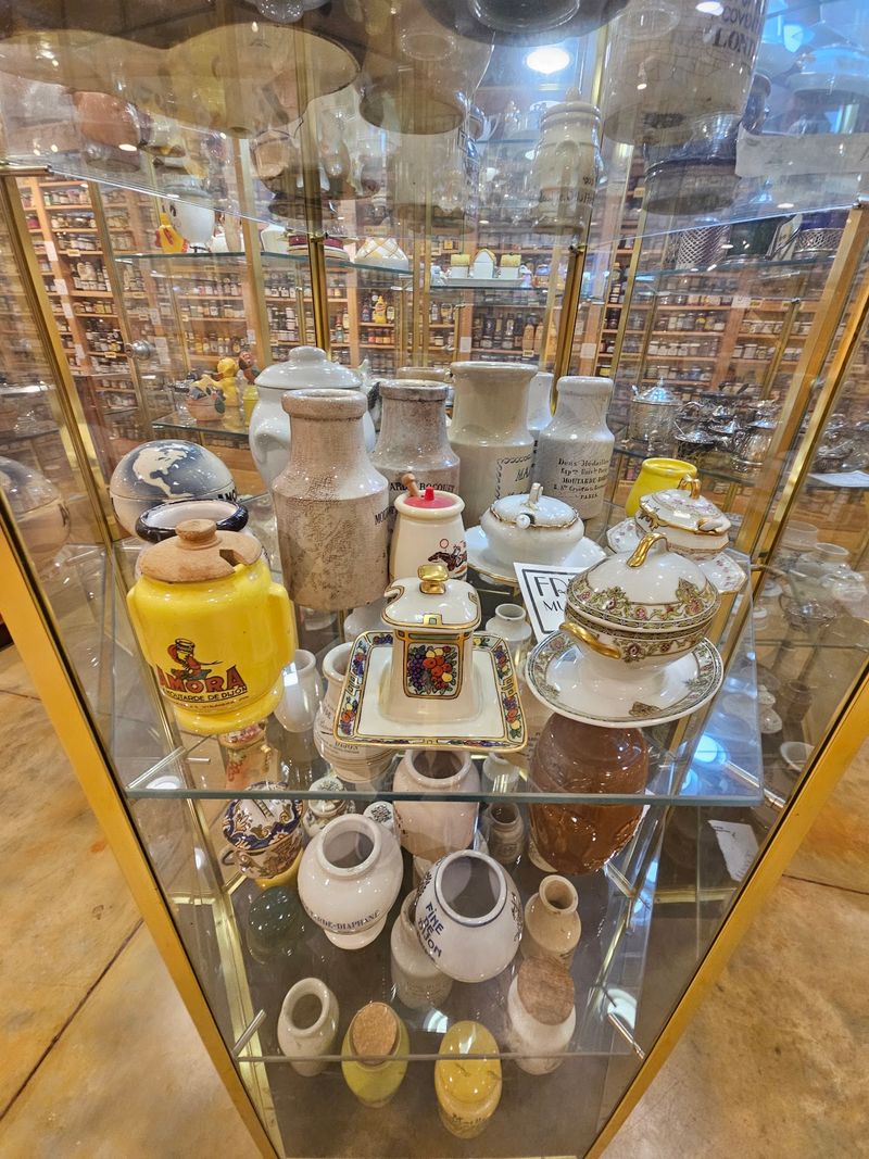 Tiny Pots with Long Memories