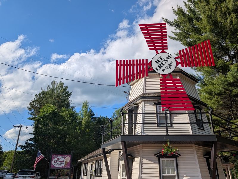 The Windmill Ice Cream Shoppe - Tomahawk