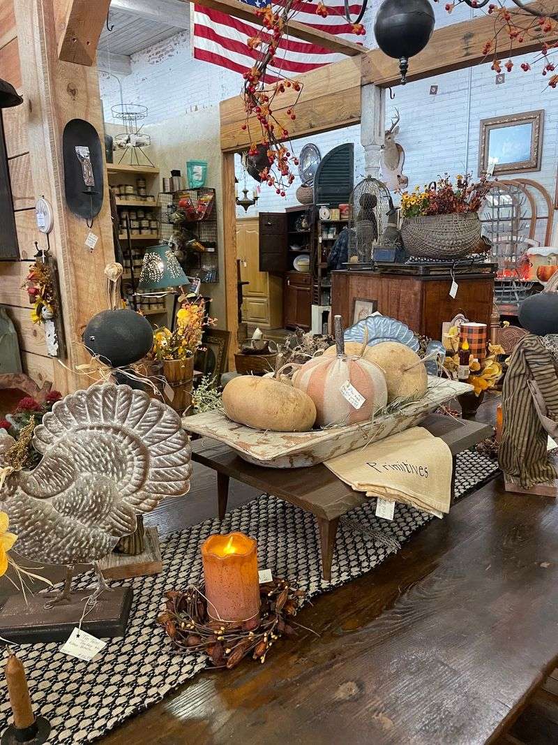 Holiday Decor That Rings Up Cheap