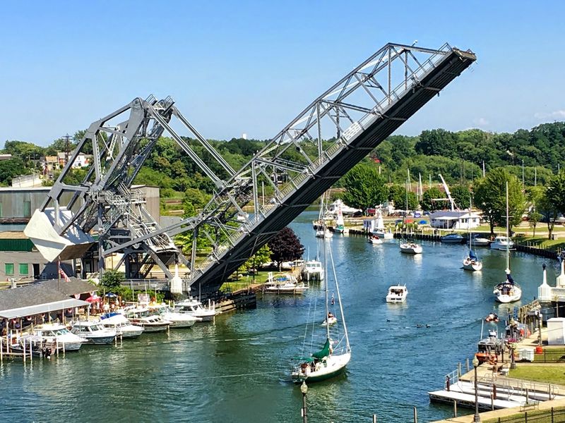 A Harbor District With Everyday Charm