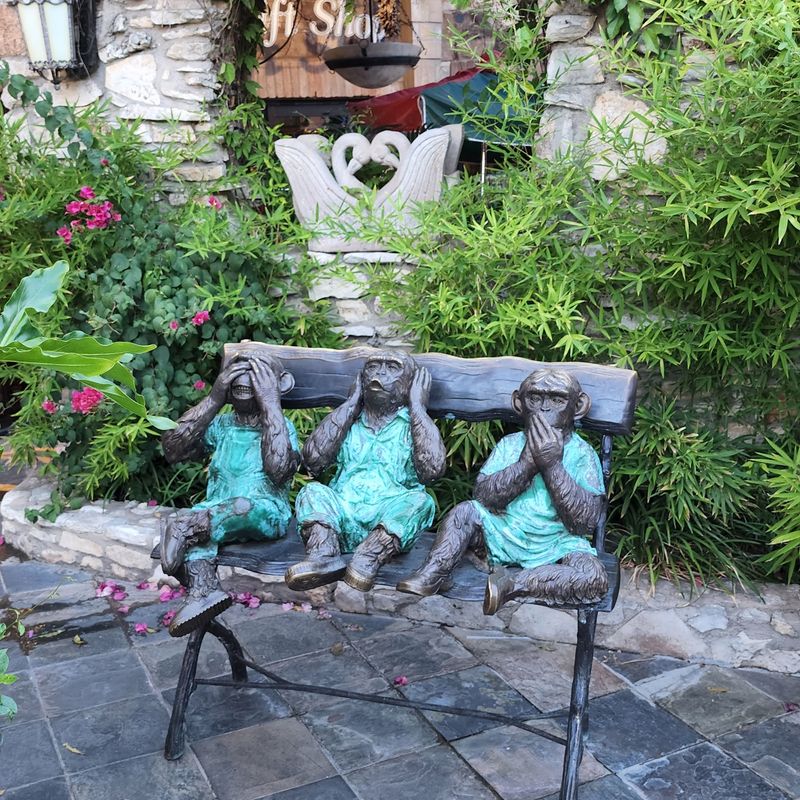 Shops, Statues, and Souvenir Treasure