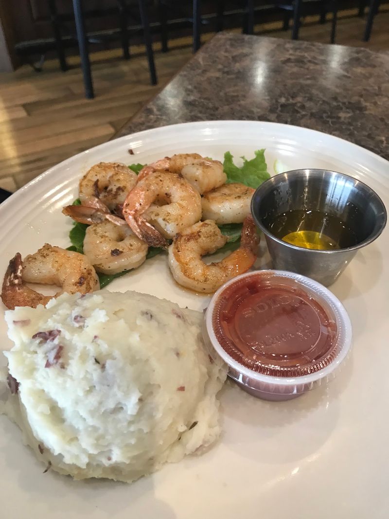 Dockit Bar and Grill - Lake View