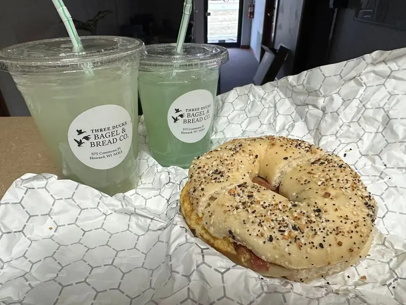 Three Ducks Bagel & Bread Co - Howard