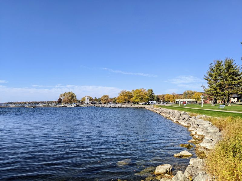 Charlevoix - Lake Michigan & Lake Charlevoix