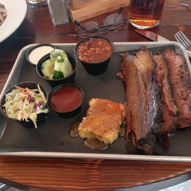 The Iron Pig Smokehouse - Gaylord