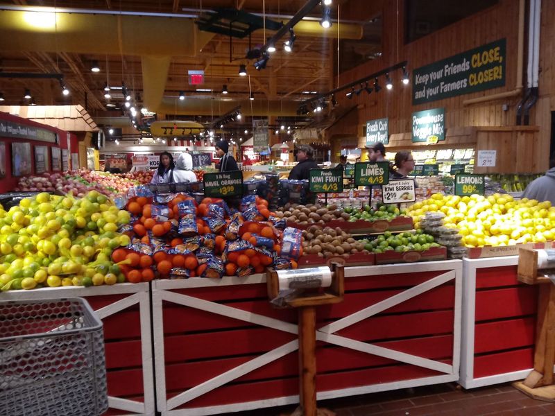 Find Color in the Produce Displays