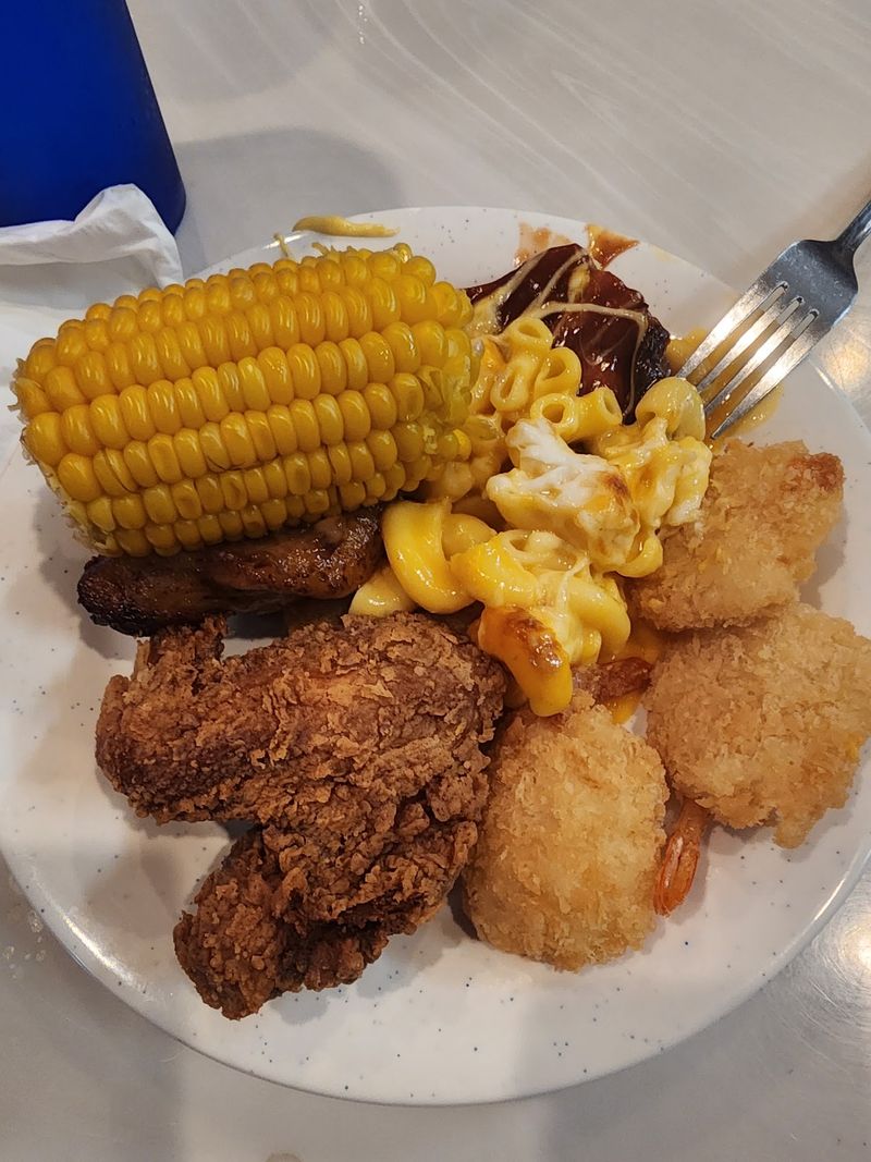 American Comfort Food Keeps Everyone Happy