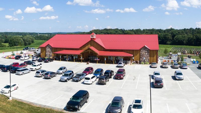 Yoder's Country Market Petting Zoo - Madison