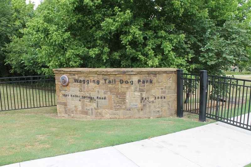 Wagging Tail Dog Park - Dallas